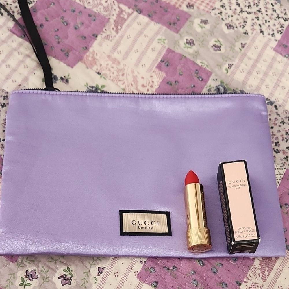 Gucci Beauty Bundle Lipstick - with Gucci Pouch